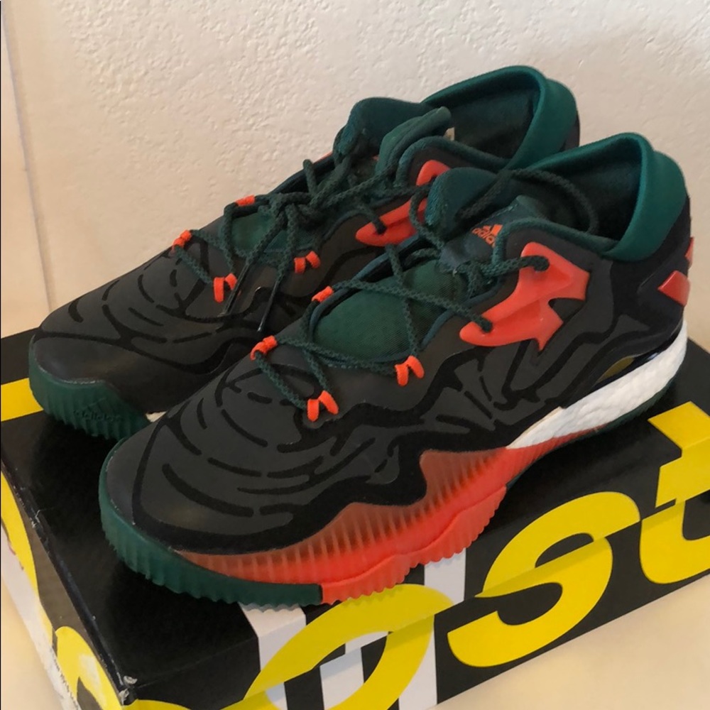 NEW Adidas SM Crazy Light Boost Low Mens 11.5
